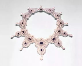 珠寶不再是時尚依附品 荷蘭國寶級首飾家用首飾將傳統(tǒng)文化賦予當(dāng)代意義